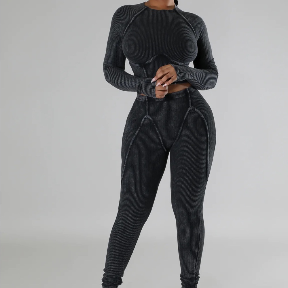 Mineral wash legging set